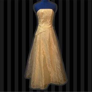 Handmade Elegant Strapless Gold Evening Dress
